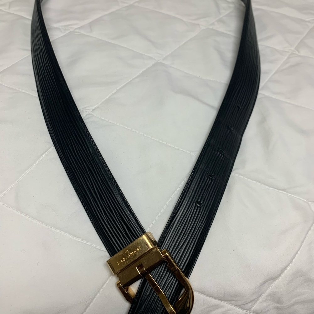 Louis Vuitton men’s black belt